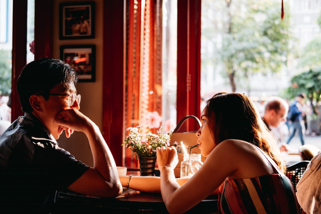 Comment bien débuter sur un site de rencontre ?
